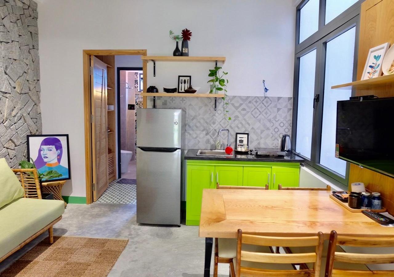 6 Bedroom House - Best Location - 5Mins My Khe Beach Дананг Экстерьер фото